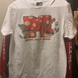 MTV White and Red Short Sleeve Tee with Retro Graphic